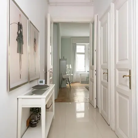 Jettsetter Luxury By Andrassy Ave & Opera Apartmán Budapešť